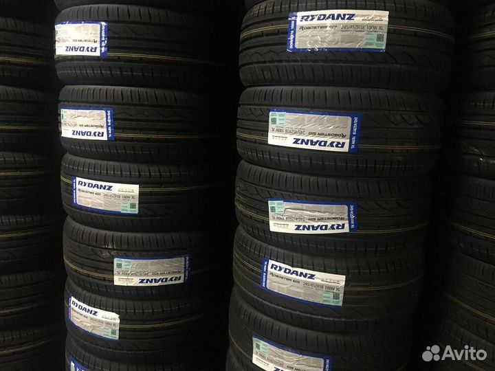 Rydanz Roadster R02 245/45 R18 100W