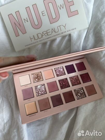 Huda beauty палетка new nude