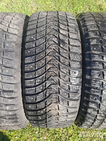 Michelin Agilis 81 Snow-Ice 225/45 R17