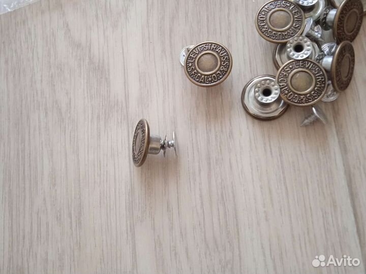 Пуговицы металлические Levi Strauss