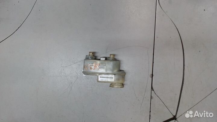 Бачок тормозной жидкости Infiniti QX56, 2005