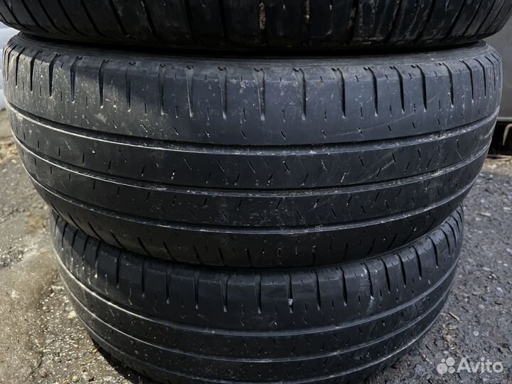 Nexen Roadian CT8 215/65 R17