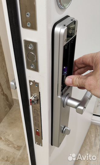 Установка умных электронных замков