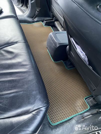 Коврики в автомобиль ева в подарок подпятник + 2 л