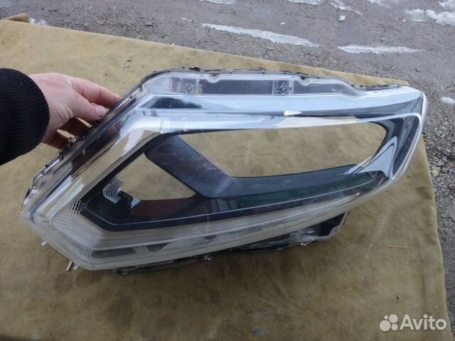 13-19 Х трейл Стекло фары Левой Nissan X-Trail T32
