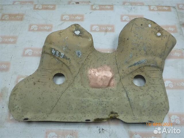 Экран тепловой Volvo Xc70 BZ95 B6324S 2008