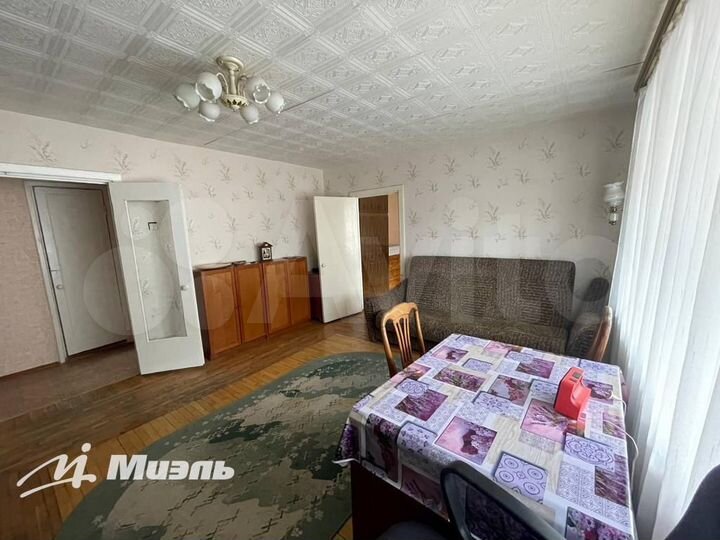 2-к. квартира, 76 м², 8/14 эт.