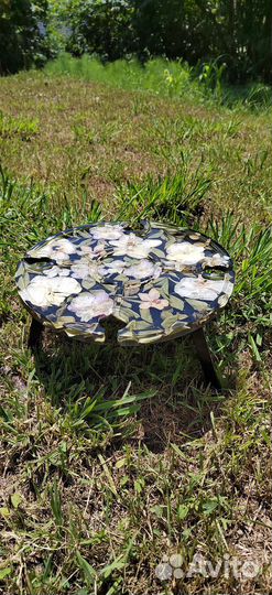 Винный столик менажница из эпоксидной смолы