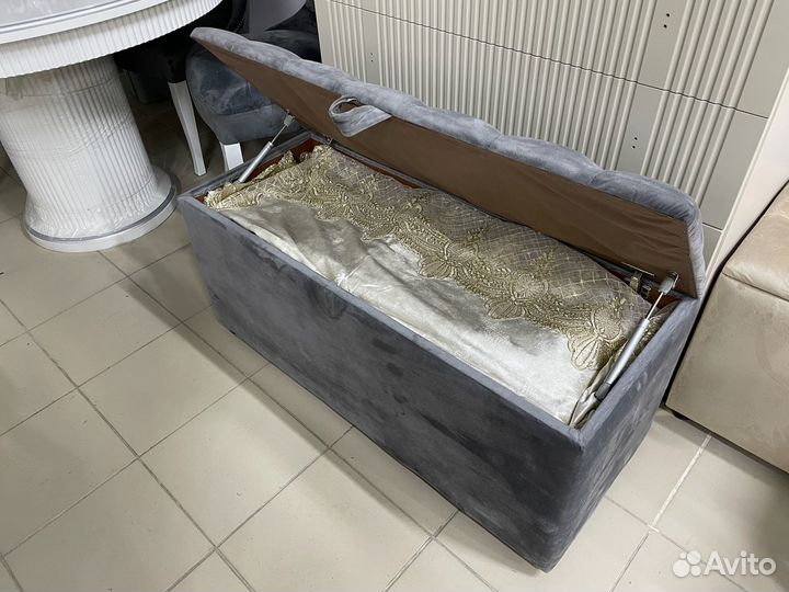 Банкетка в прихожую