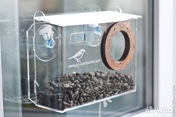 Кормушка для птиц на присосках Фотокамера