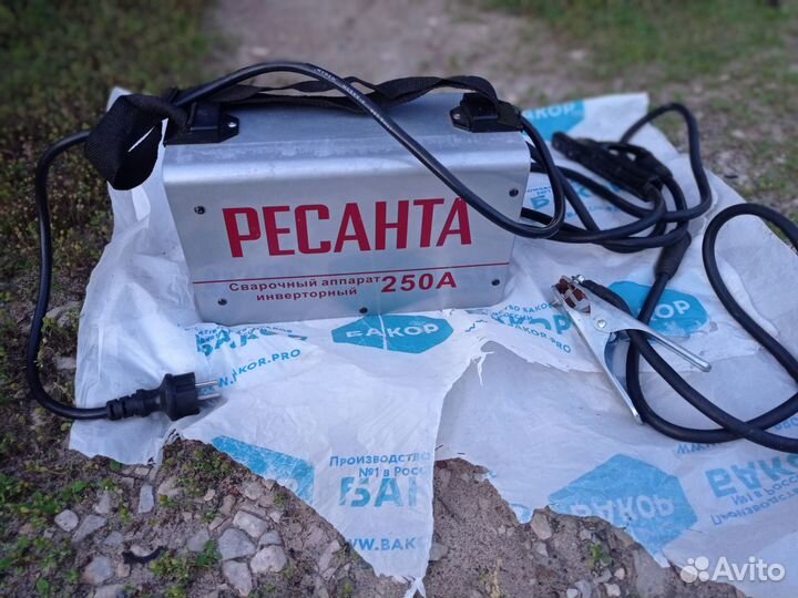 Сварочный аппарат инверторный ресанта 250А