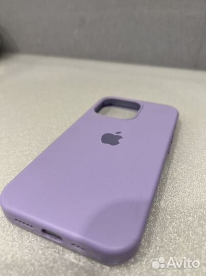 Чехол на iPhone 13 pro