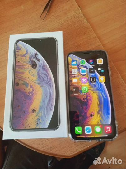 iPhone Xs, 256 ГБ