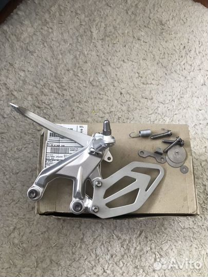 Правая подножка BMW s1000rr