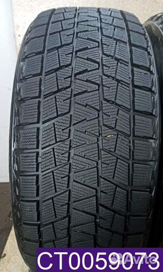 Bridgestone Blizzak DM-V1 285/45 R22 96T