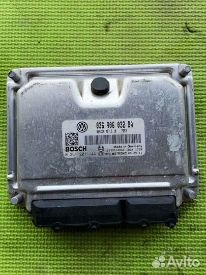 Блок управления двигателем Фольксваген Гольф 5+