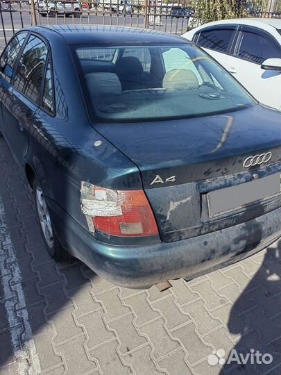 Audi A4 1.6 МТ, 1995, 326 000 км