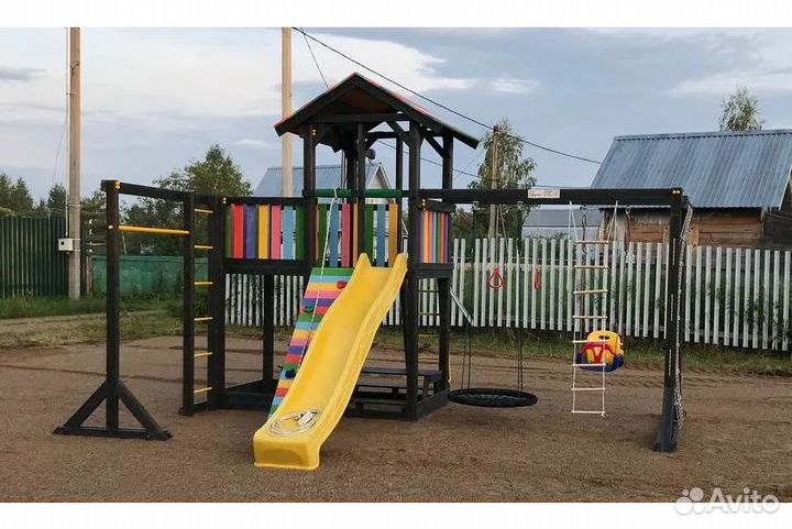 Детская деревянная площадка