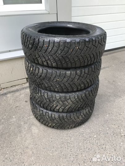 Michelin X-Ice North 4 195/60 R15 92T
