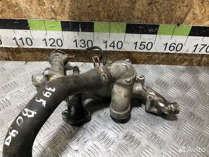 Корпус термостата Chrysler Sebring/dodge stratus 2