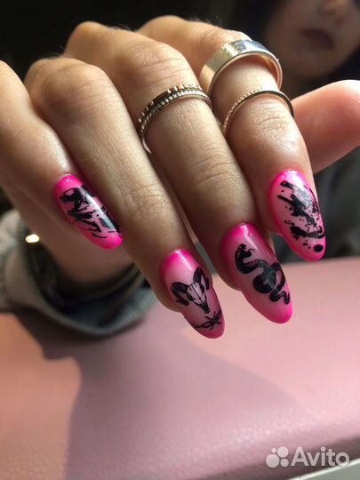 Мастер маникюра