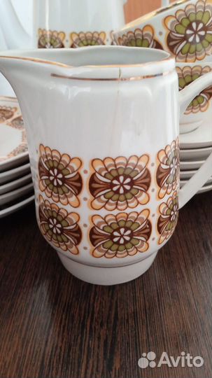 Фарфоровая посуда - чайный сервиз