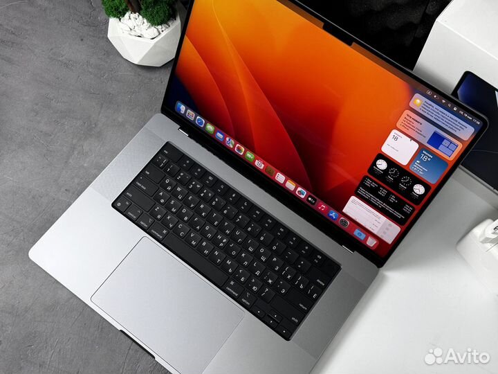 MacBook Pro 16 2021 M1 Max 32GB 1TB