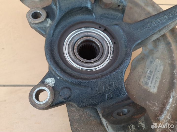 Кулак поворотный LADA Vesta в сборе со ступицей