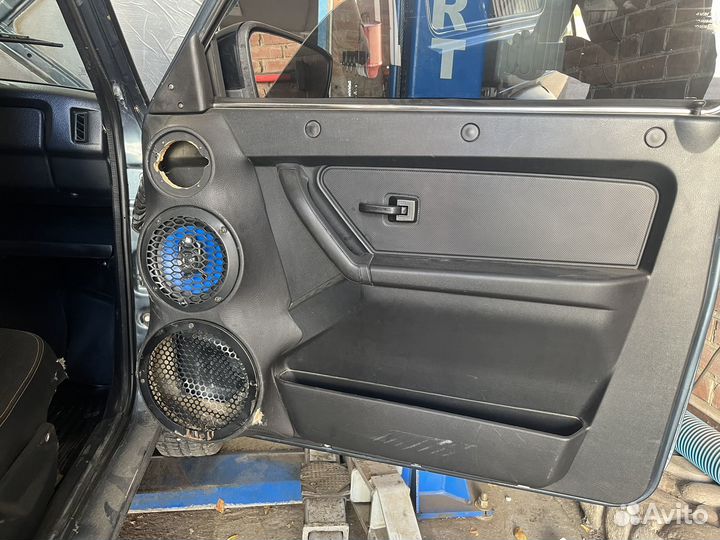 Дверные карты Нива Урбан