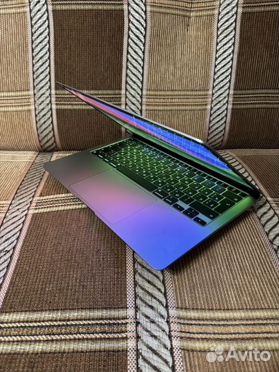 Macbook Air 13 m1 16/256