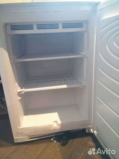 Морозильник бу маленький