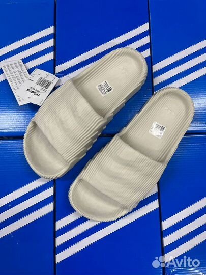 Тапочки Adidas Adilette White