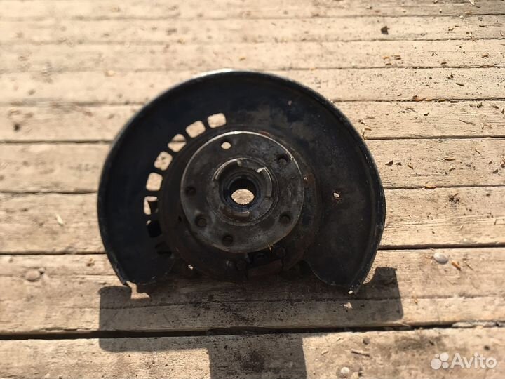 Кулак задний левый cayenne 955 каен 957