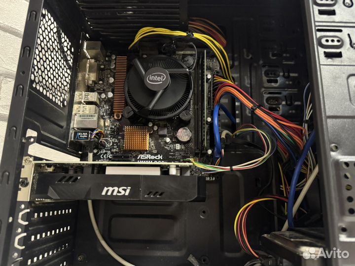 Игровой компьютер с монитором I5-7400+550 4gb