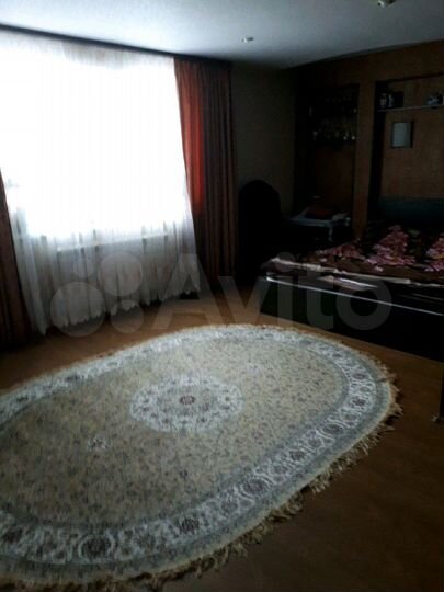 Дом 215 м² на участке 6 сот.