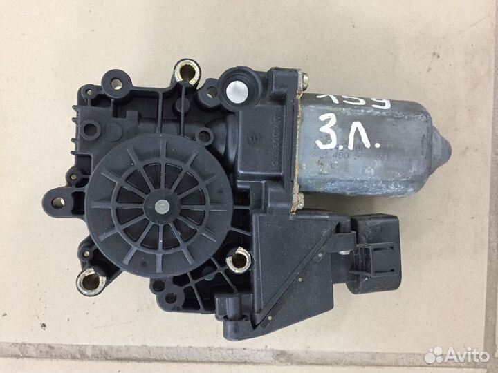 Моторчик стеклоподъемников audi a6 c5 WV Passat b5