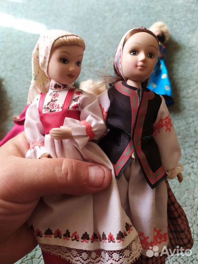 Куклы фарфоровые