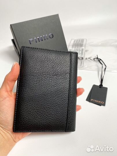 Обложка на паспорт pinko
