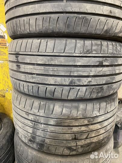 Dunlop SP Sport Maxx GT 245/40 R19 и 275/35 R19 94W