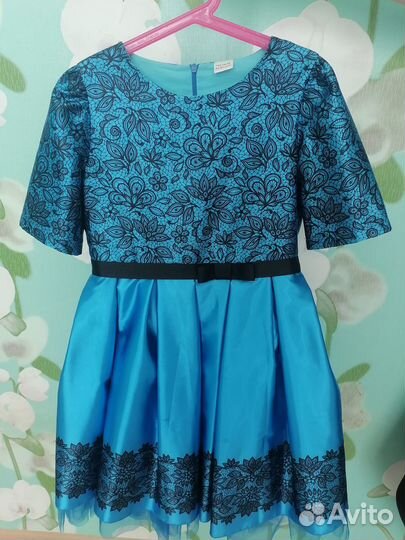 Платье праздничное