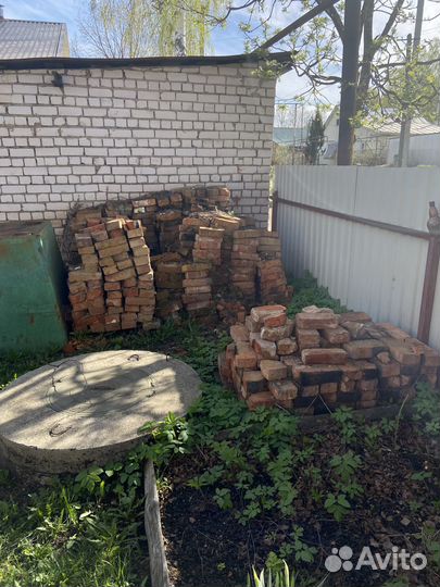Кирпич бу