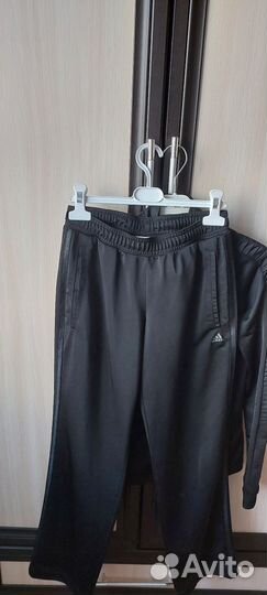 Спортивный костюм adidas