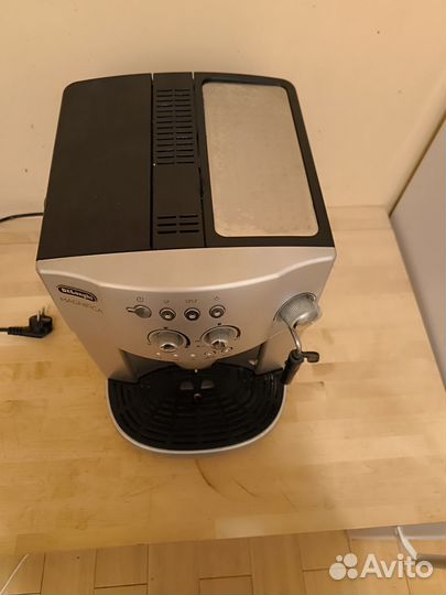 Кофемашина delonghi magnifica