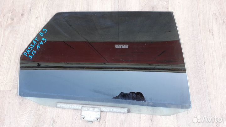 Стекло двери задней правой №43 Passat B3 1995