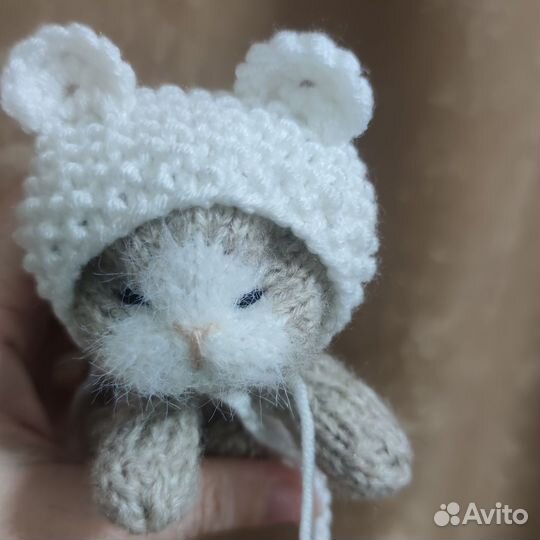 Реалистичный котёнок вязаная игрушка
