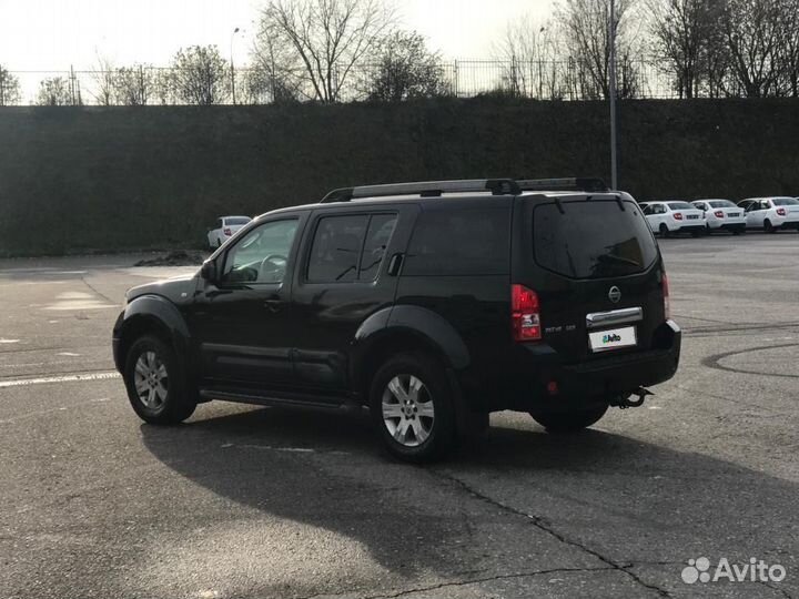 Nissan Pathfinder 2.5 AT, 2005, 240 000 км