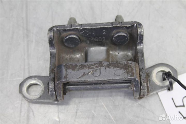 Петля двери задней левой верхняя Nissan Qashqai J