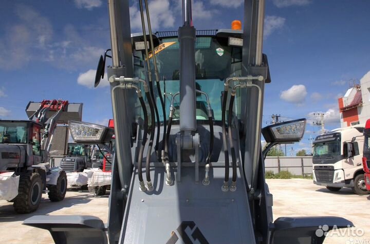 Фронтальный погрузчик LuGong T 938, 2023