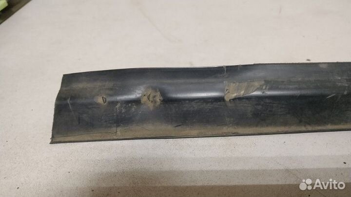 Уплотнитель стекла двери задний левый Chery Bonus