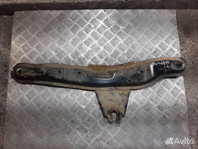 Балка поперечная Renault Duster